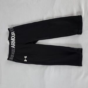 Under Armour youth, Capri length spirt leggings. Youth Medium.